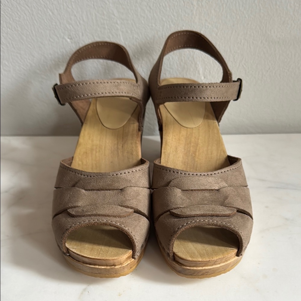 SVEN HIGH heel Square Accent Sandal Clog